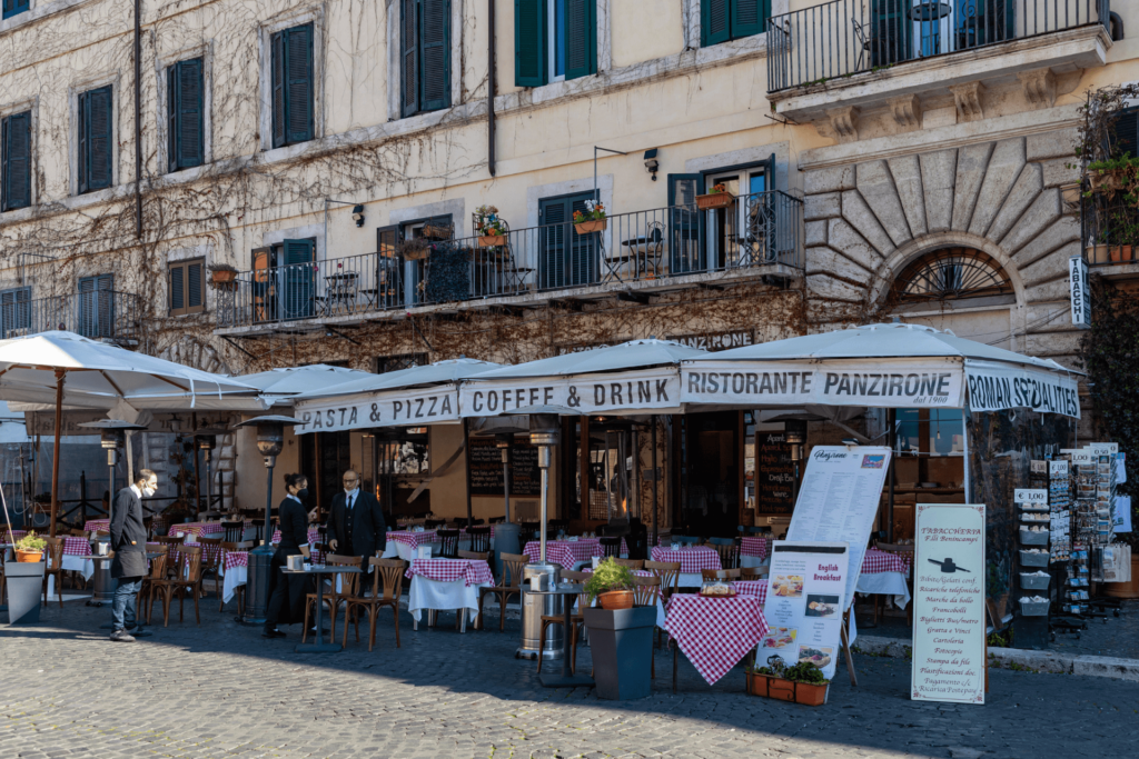 Installation d'extraction et système de hotte dans un restaurant en copropriété : le guide professionnel